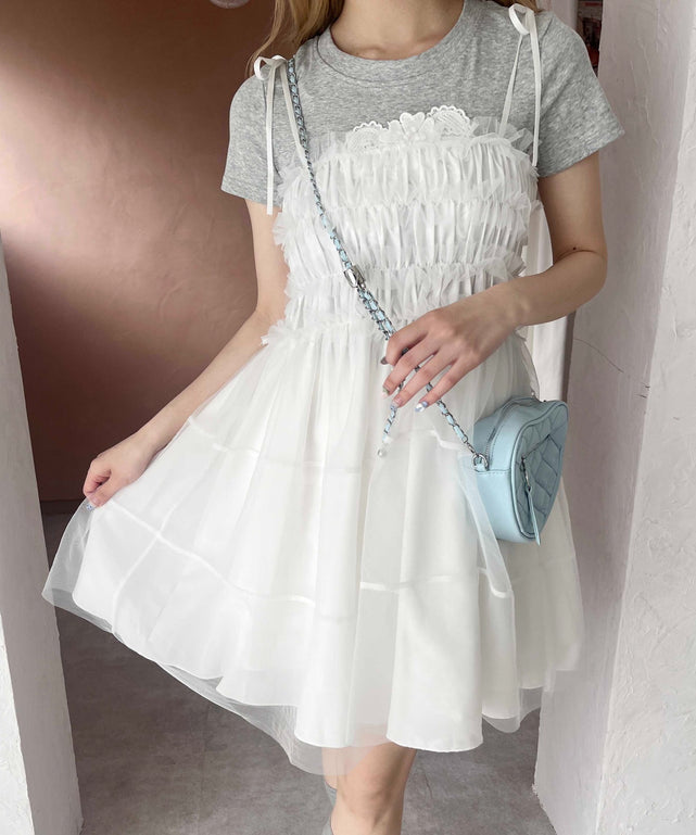 ホワイト モデル：160㎝ F着用