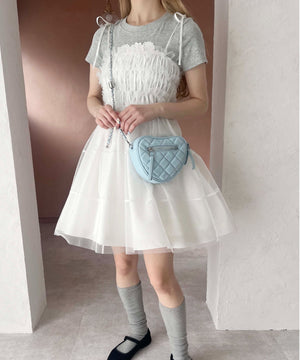 ホワイト モデル：160㎝ F着用