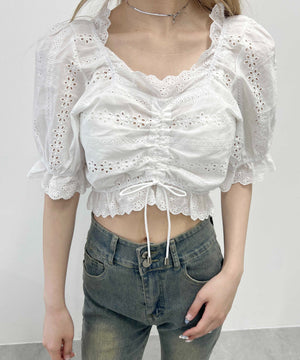 ホワイト モデル：160㎝ F着用