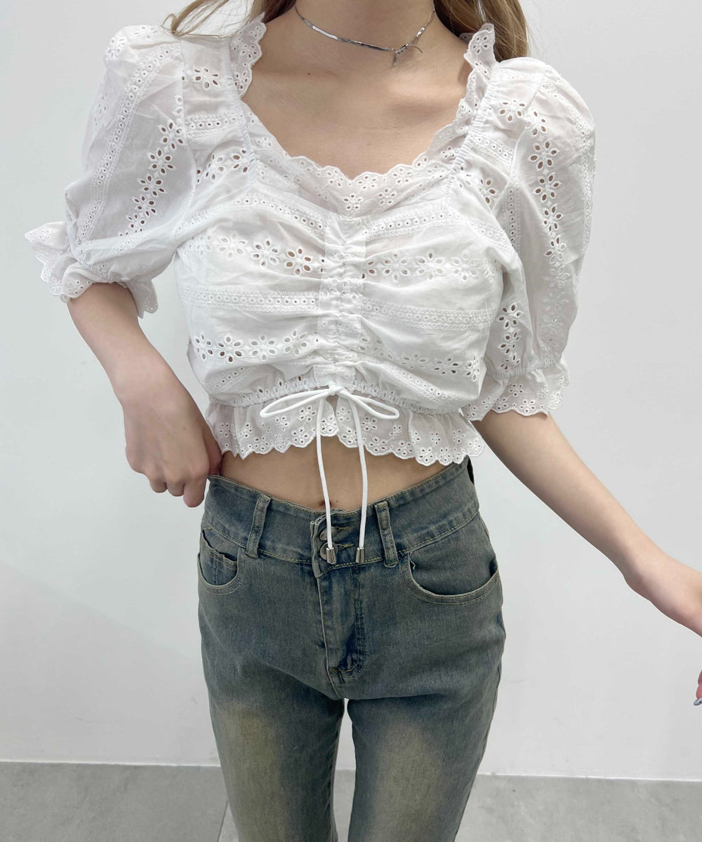 ホワイト モデル：160㎝ F着用