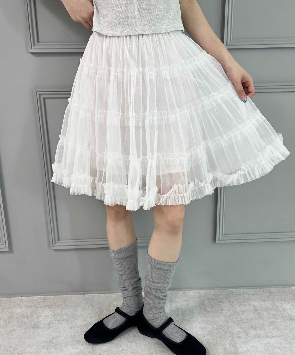 ホワイト モデル：160㎝ F着用