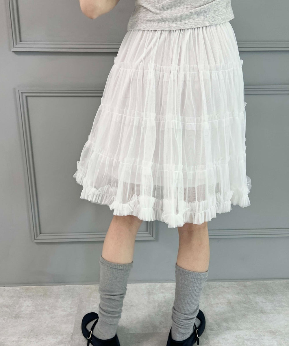 ホワイト モデル：160㎝ F着用