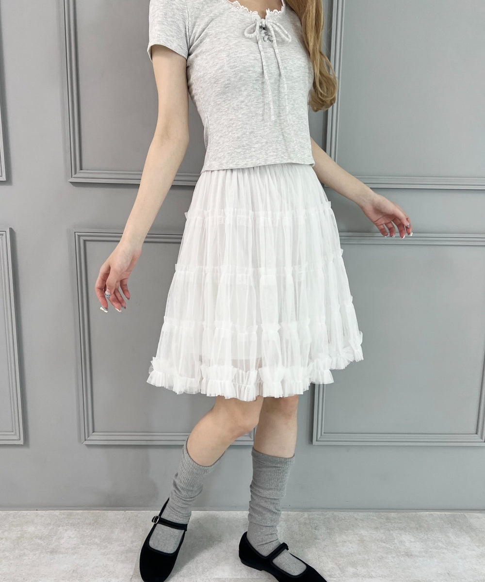 ホワイト モデル：160㎝ F着用