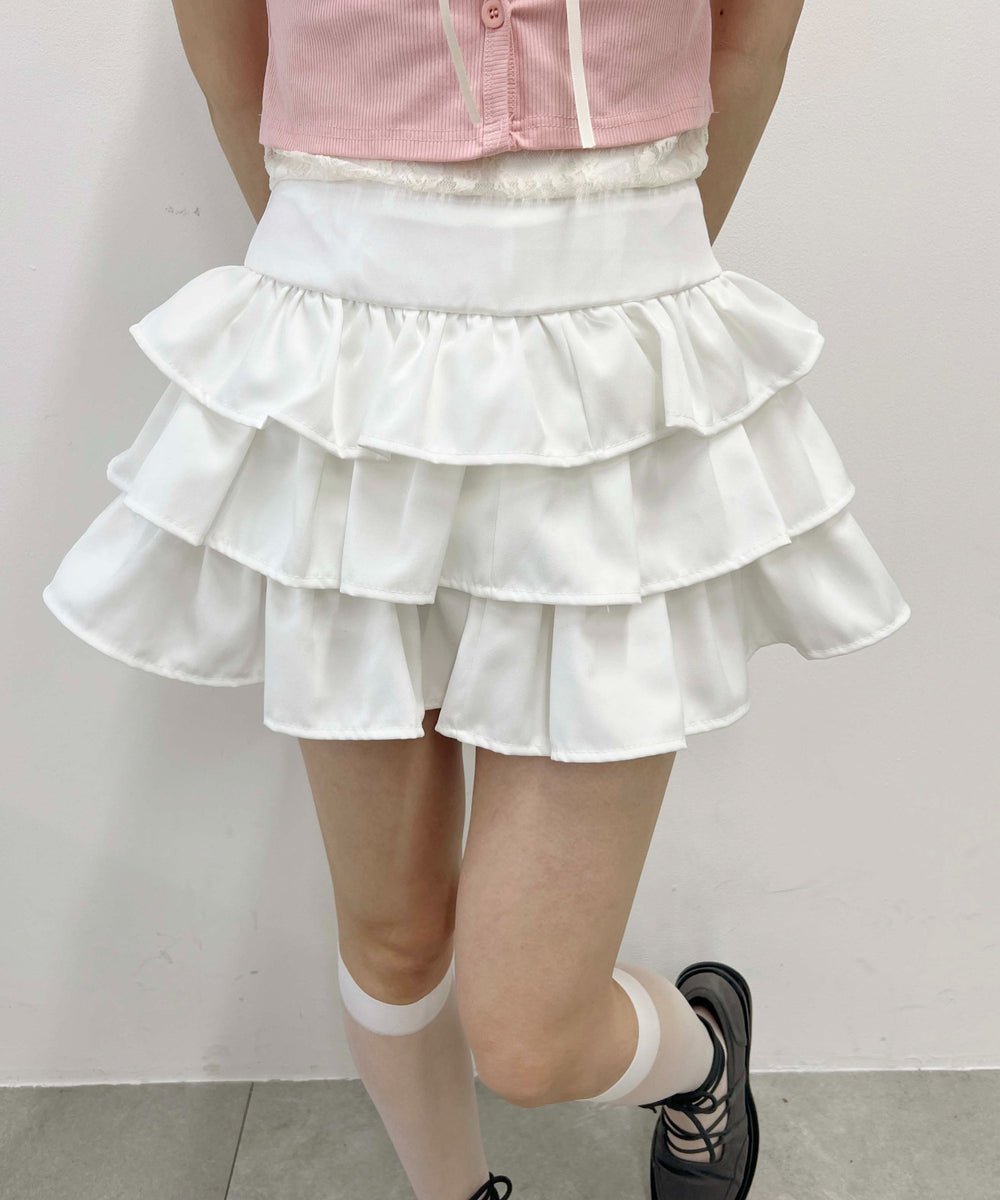 ホワイト モデル：160㎝ F着用