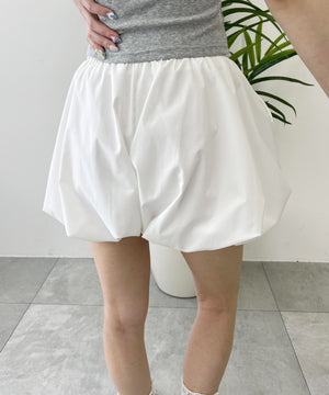 ホワイト モデル：160㎝ F着用