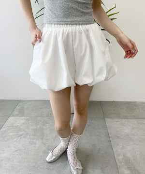 ホワイト モデル：160㎝ F着用