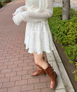 ホワイト モデル：160㎝ F着用