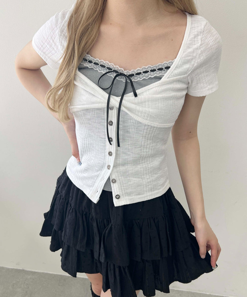 ホワイト モデル：160㎝ F着用