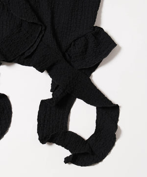 フリルイレヘムデザイントップス