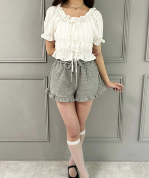 ホワイト モデル：160㎝ F着用