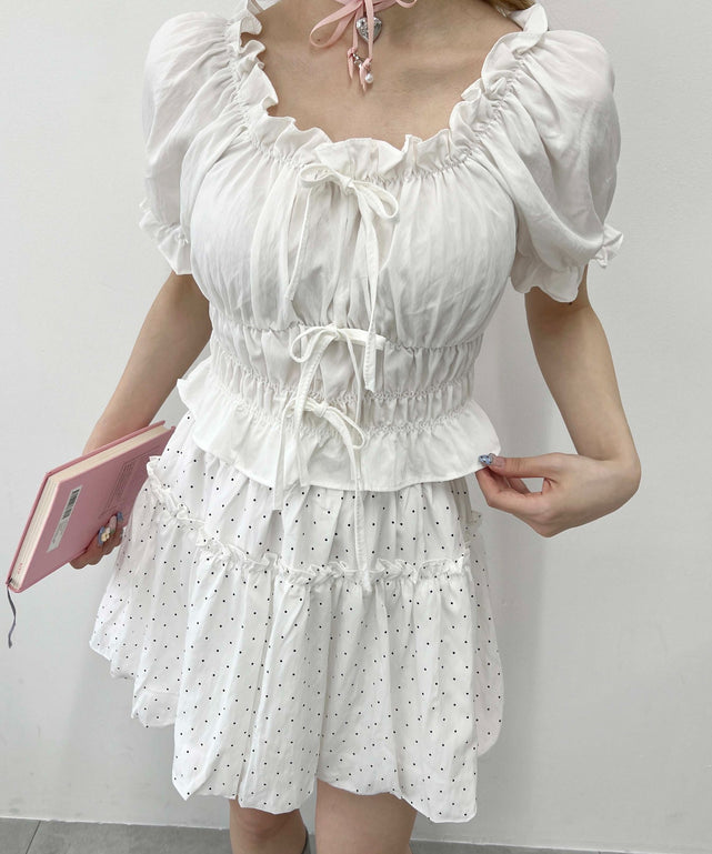 ホワイト モデル：160㎝ F着用