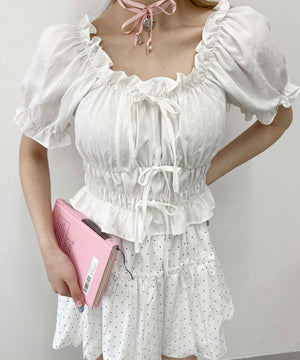 ホワイト モデル：160㎝ F着用