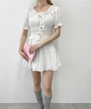 ホワイト モデル：160㎝ F着用