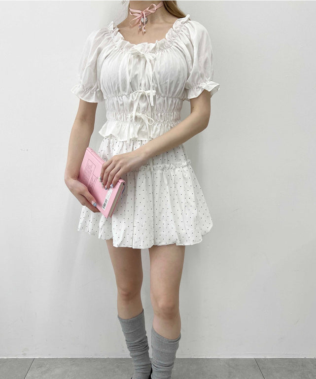 ホワイト モデル：160㎝ F着用