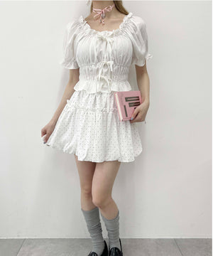 ホワイト モデル：160㎝ F着用