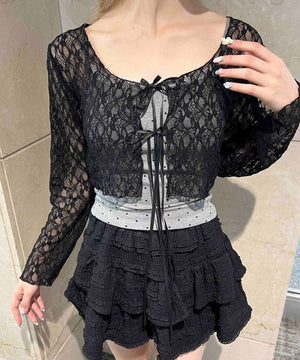 ホワイト モデル：160㎝ F着用