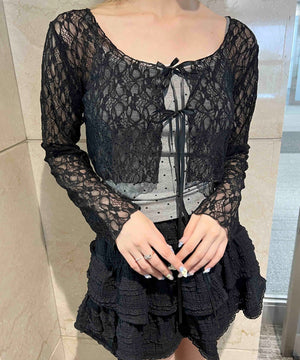 ホワイト モデル：160㎝ F着用