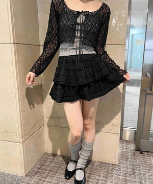 ホワイト モデル：160㎝ F着用