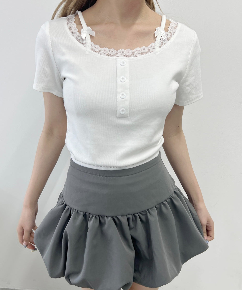 ホワイト モデル：160㎝ F着用