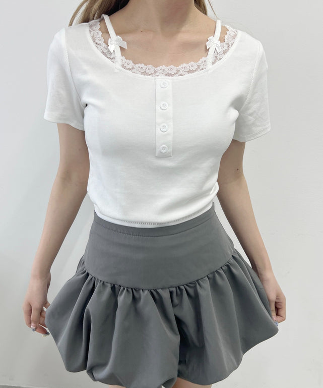 ホワイト モデル：160㎝ F着用