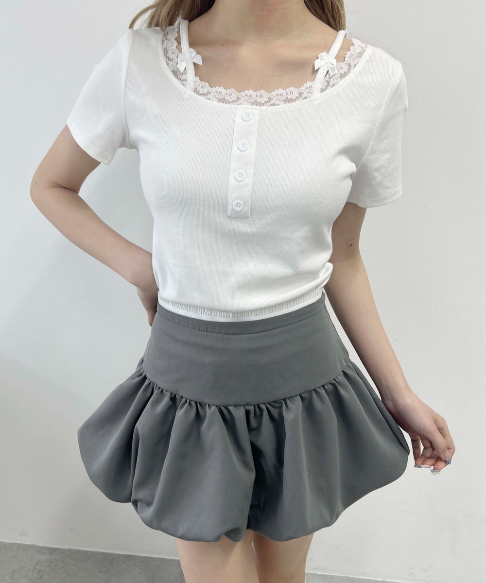 ホワイト モデル：160㎝ F着用