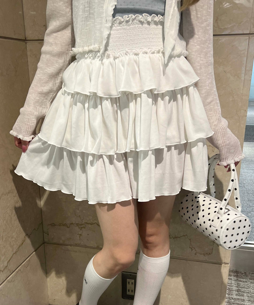 ホワイト モデル：160㎝ F着用