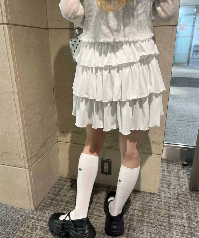 ホワイト モデル：160㎝ F着用