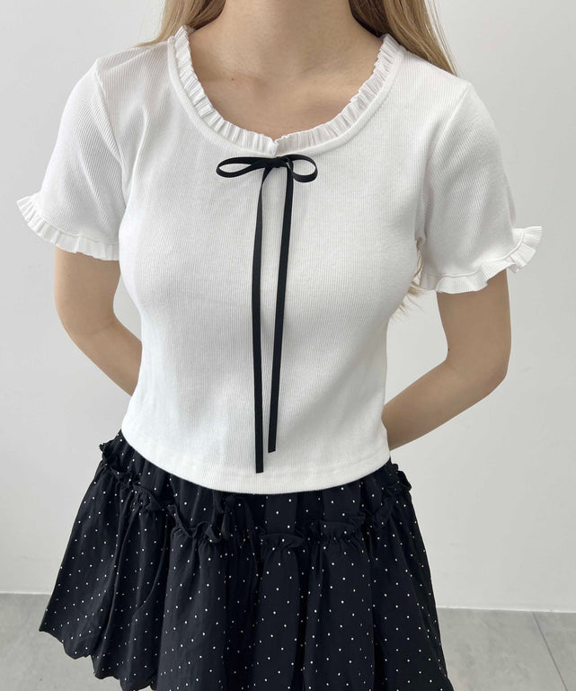 ホワイト モデル：160㎝ F着用