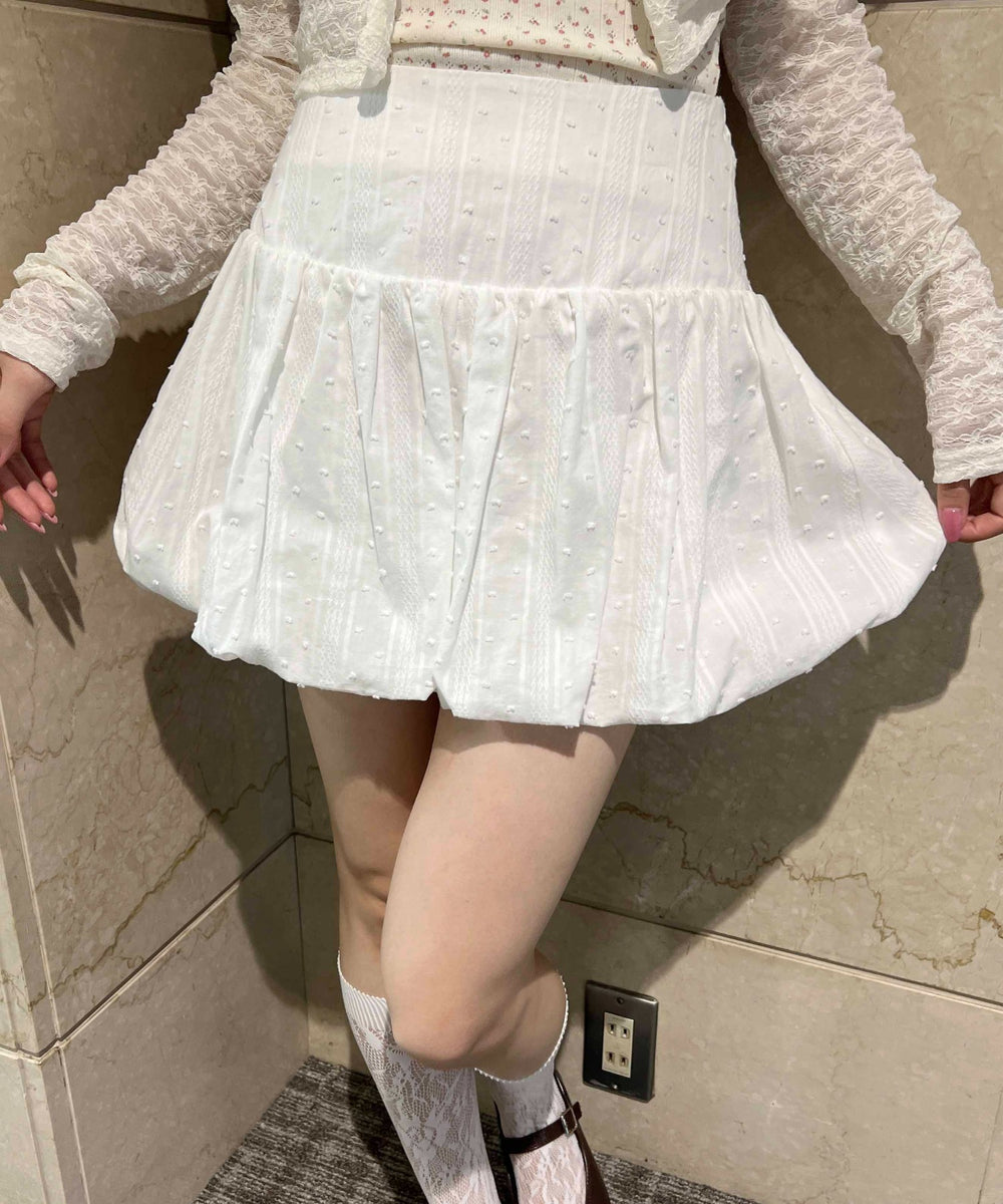 ホワイト モデル：160㎝ F着用