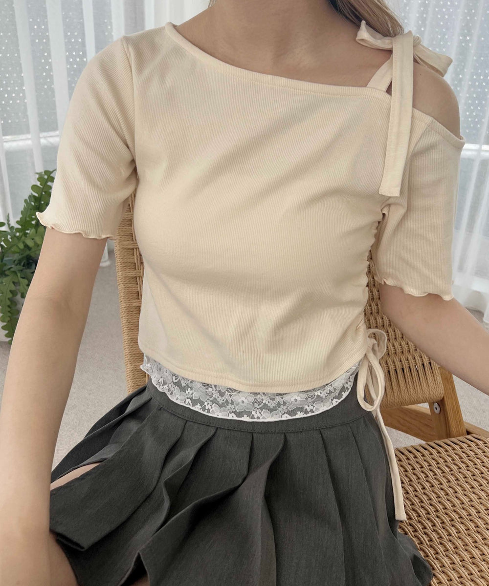 ホワイトアイボリー モデル：160㎝ F着用