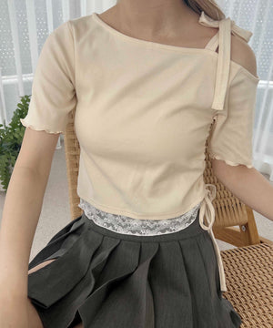 ホワイトアイボリー モデル：160㎝ F着用