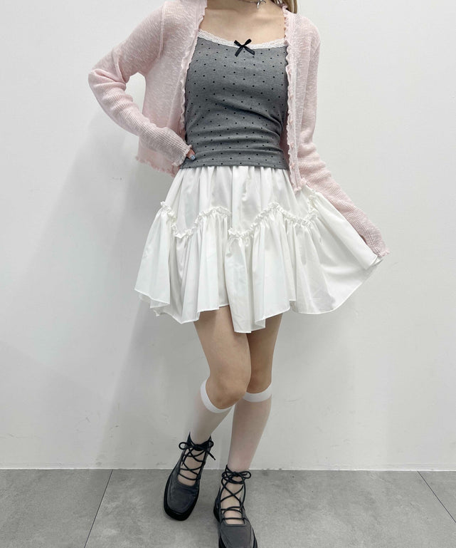 ホワイト モデル：160㎝ F着用