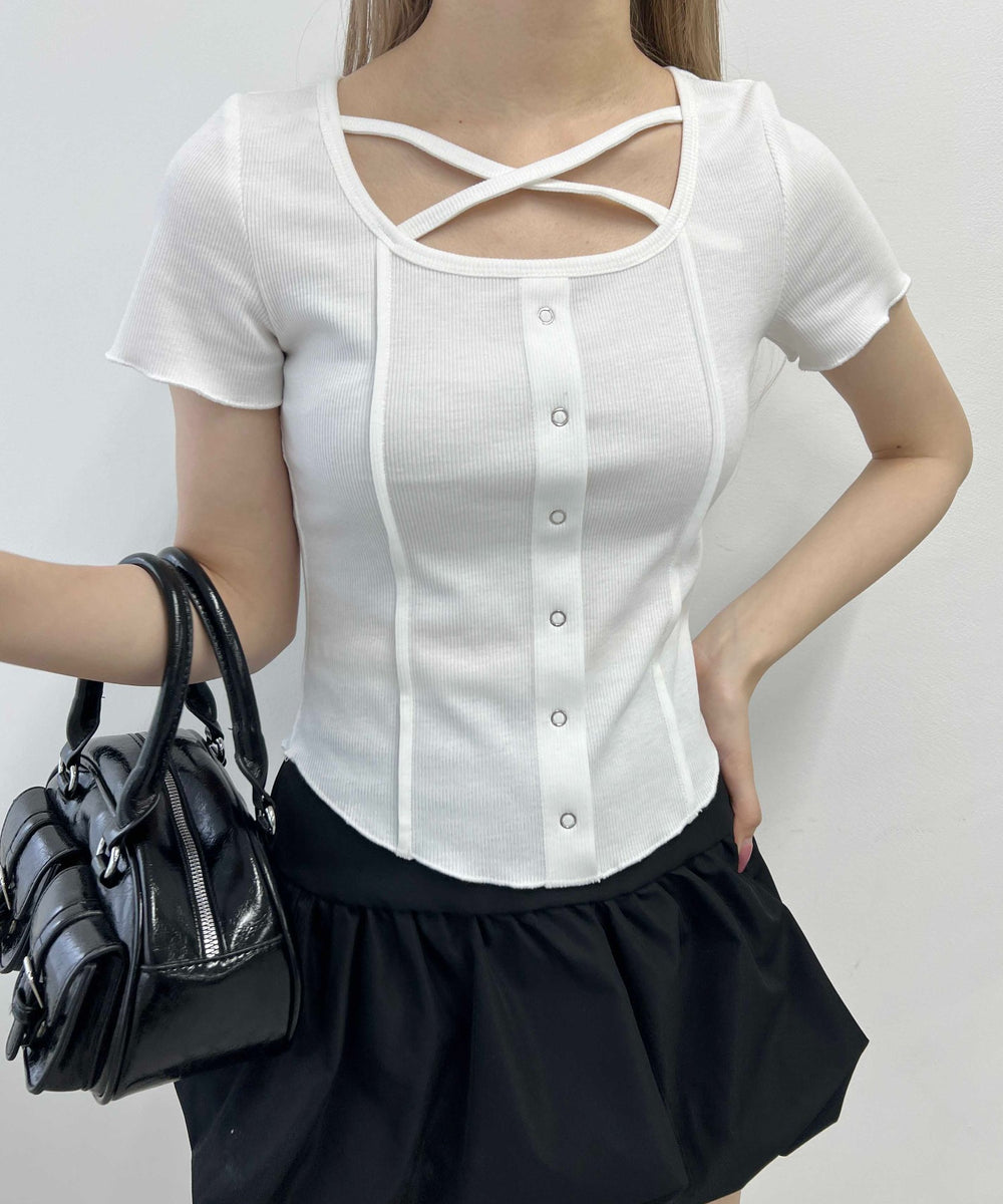 ホワイト モデル：160㎝ F着用