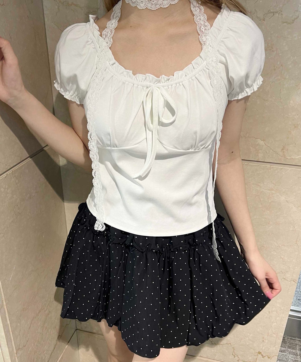 ホワイト モデル：160㎝ F着用