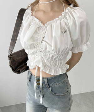 ホワイト モデル：160㎝ F着用