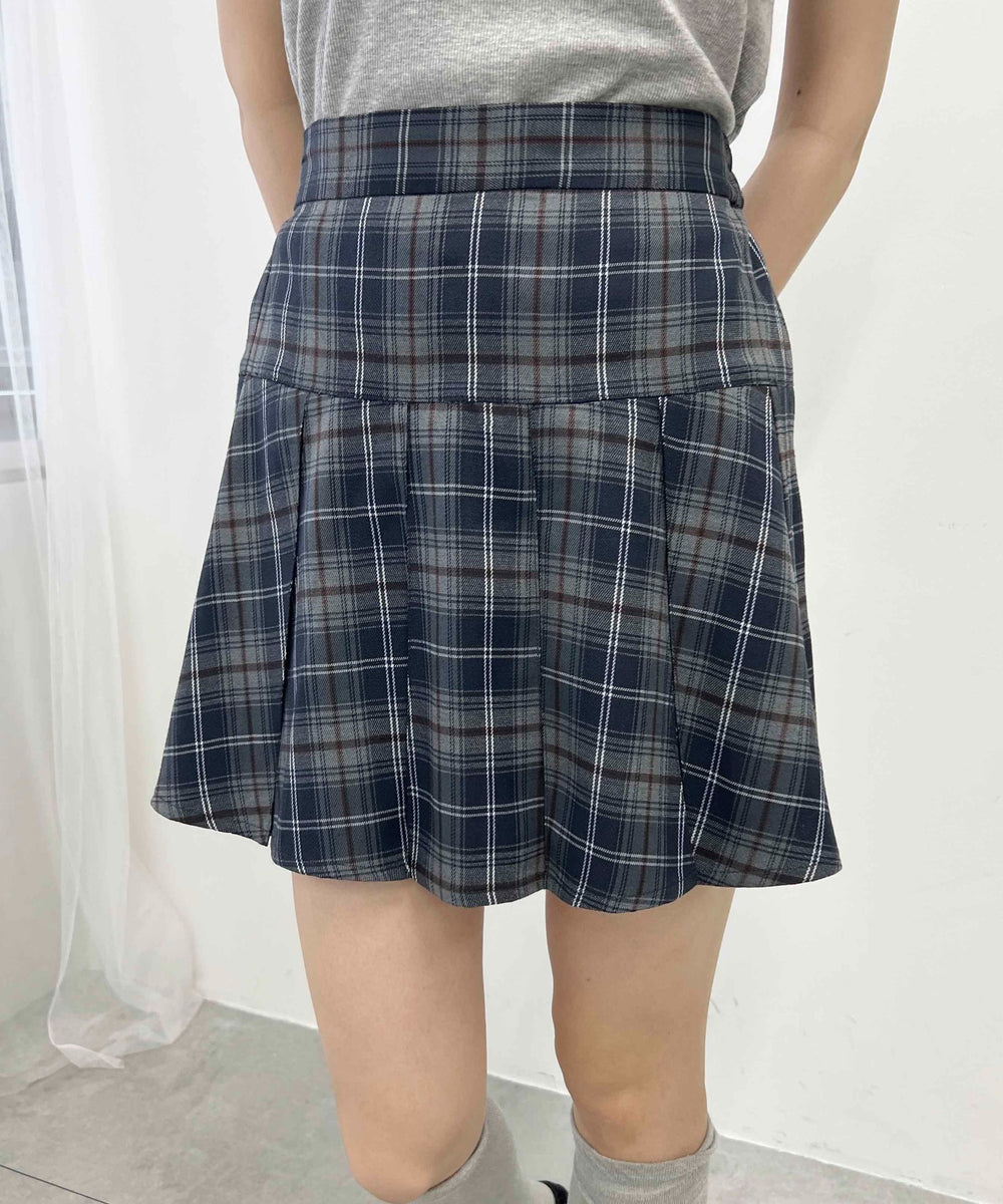 グレー モデル：160㎝ F着用