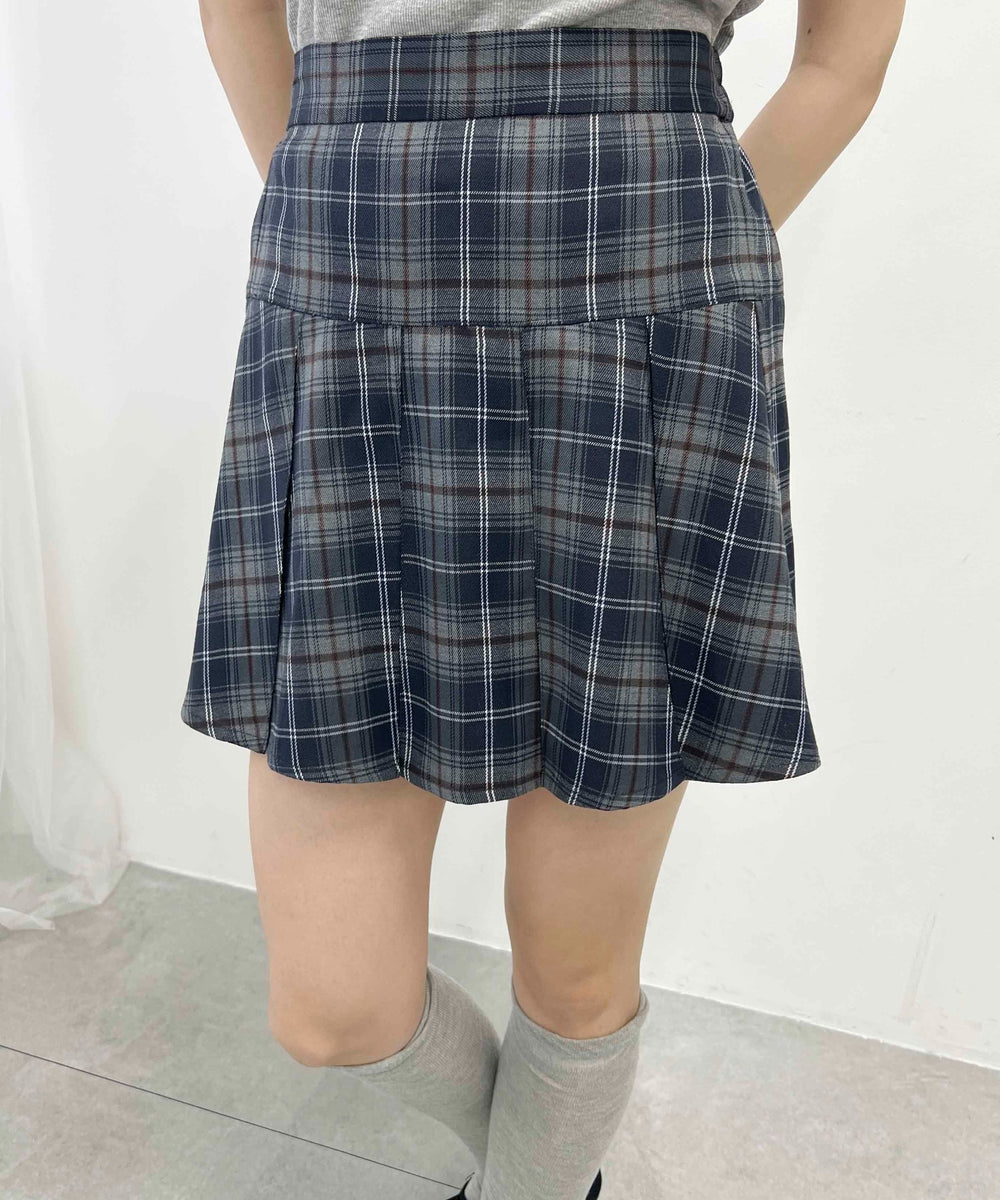 グレー モデル：160㎝ F着用