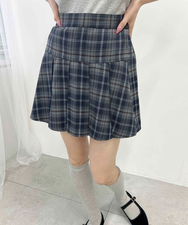Malbon Golf チェッカーボードニット＆スカート 美品！即購入可✅ Malbon Golf（マルボンゴルフ）の「MALBON GOLF LOGO SKIRT ロゴ
