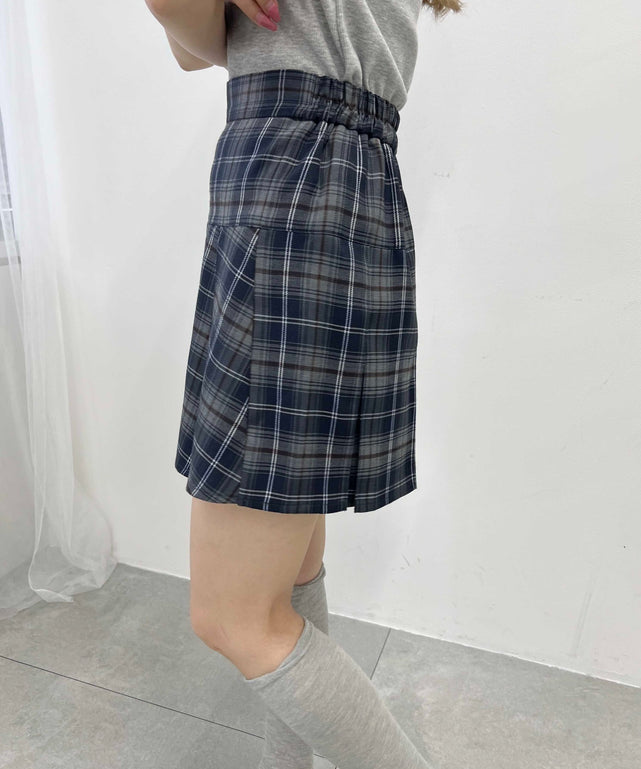 グレー モデル：160㎝ F着用