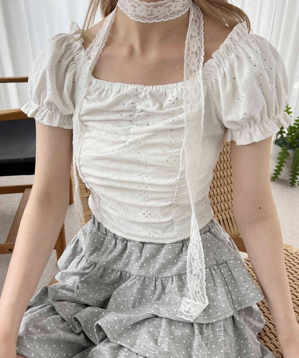 ホワイト モデル：160㎝ F着用