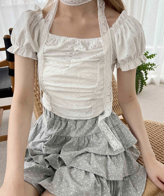 ホワイト モデル：160㎝ F着用