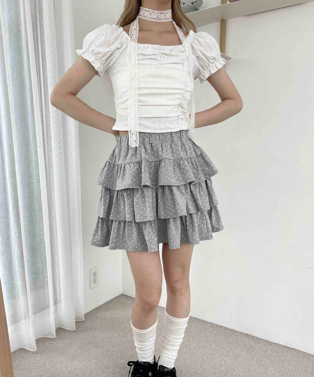 ホワイト モデル：160㎝ F着用