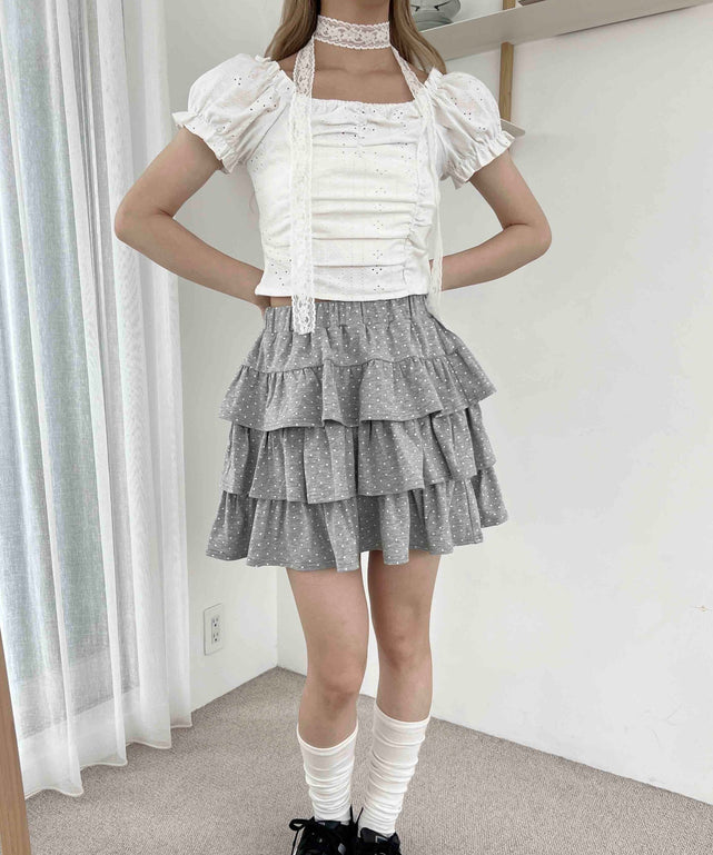 ホワイト モデル：160㎝ F着用