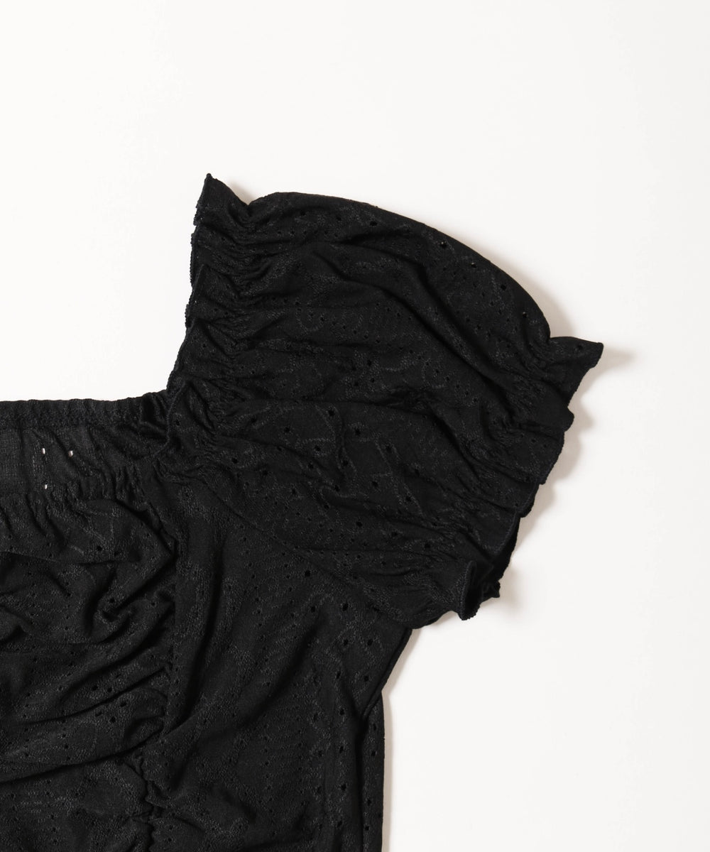 プチパフスリーブトップス