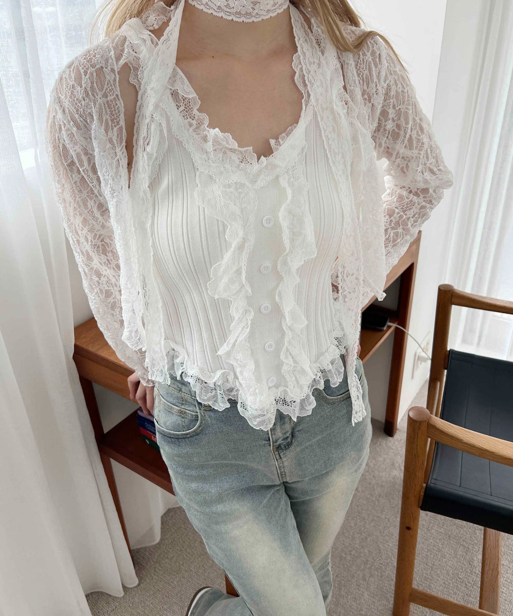 ホワイト モデル：160㎝ F着用