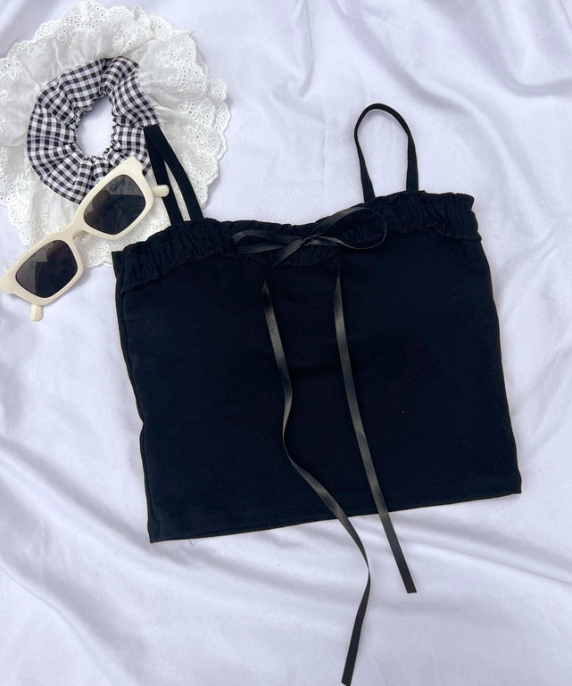 フリルパイピングキャミソール