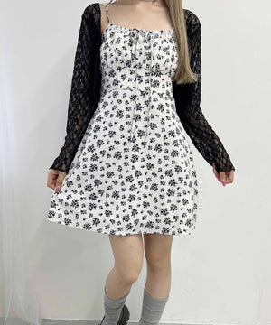 ホワイト モデル：160㎝ F着用