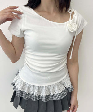 ホワイト モデル：147㎝ F着用