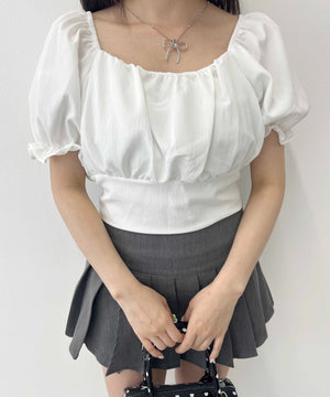 ホワイト モデル：160㎝ F着用