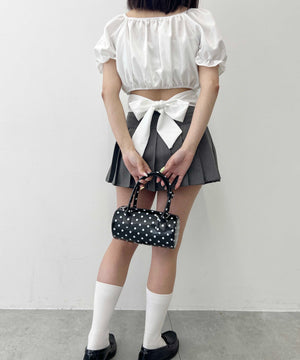 ホワイト モデル：160㎝ F着用